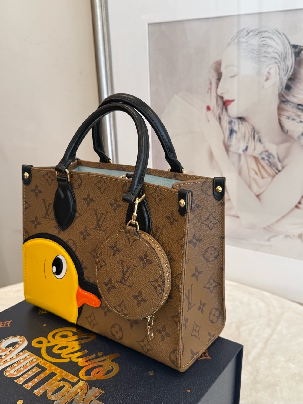 Louis Vuitton x Sun Yitian OnTheGo PM bag - Picture 3 of 14